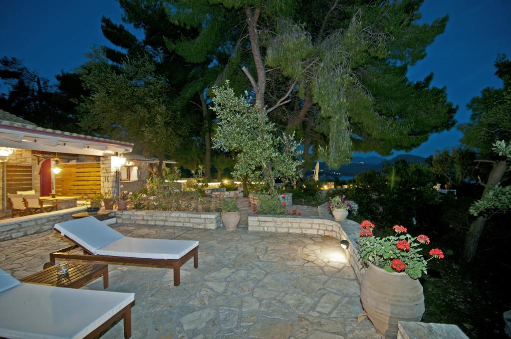 Captain Mike'S Villa II Sívota Zewnętrze zdjęcie